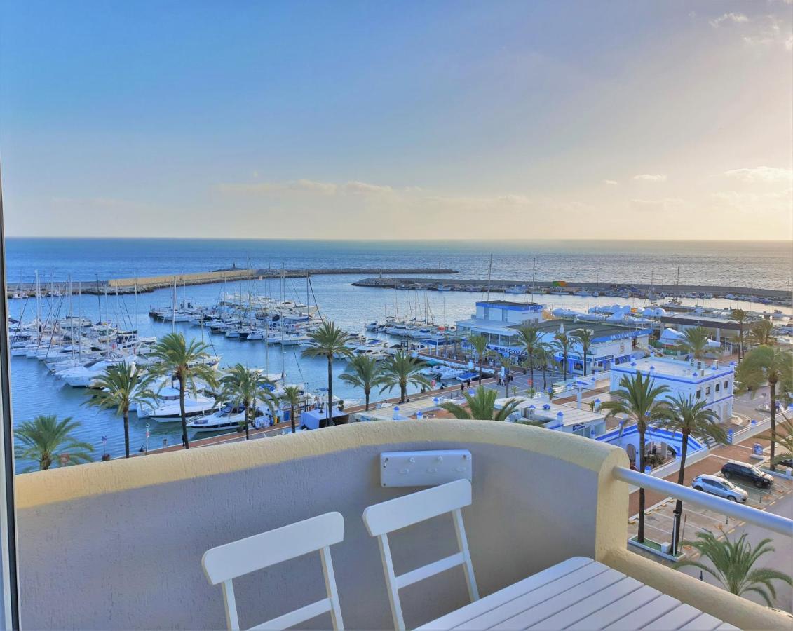 Fabulous Apartment In Front Of Sea & Marina With Incredible Views 埃斯特波纳 外观 照片