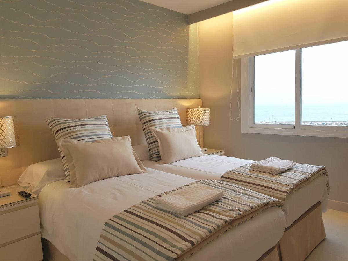 Fabulous Apartment In Front Of Sea & Marina With Incredible Views 埃斯特波纳 外观 照片