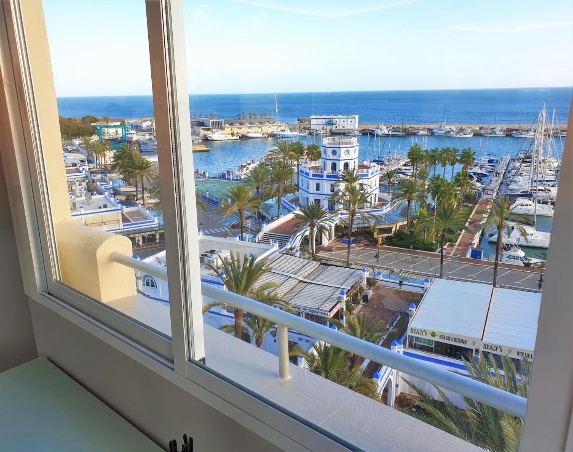 Fabulous Apartment In Front Of Sea & Marina With Incredible Views 埃斯特波纳 外观 照片