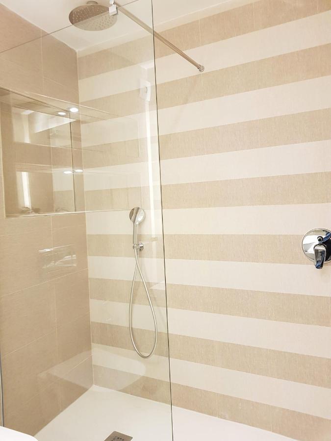 Fabulous Apartment In Front Of Sea & Marina With Incredible Views 埃斯特波纳 外观 照片